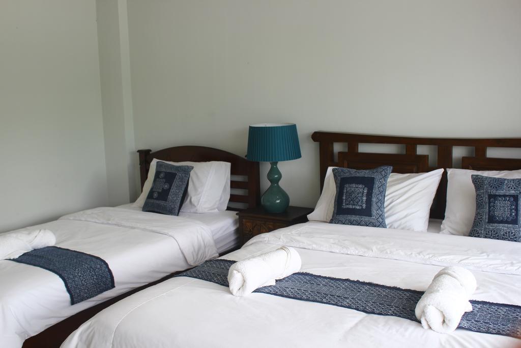 Hotel Baanlansa Bed&Bar à Chiang Mai Extérieur photo